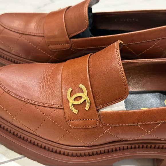 Chanel light brown loafers size 10.5 B - Picture 8 of 10